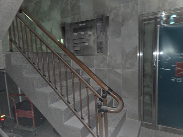 서귀포 4층짜리 공동주택 1층서 화재 12명 대피…60대 경상