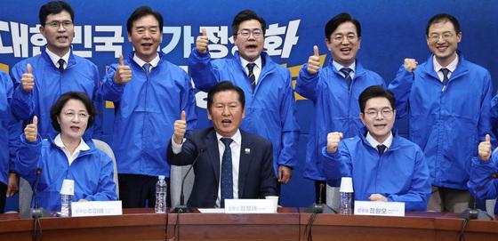 더불어민주당 광역단체장 후보 '6·3 지방선거 필승 다짐'