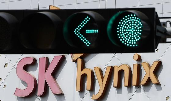 SK하이닉스, 1분기 매출·영업이익 '청신호'
