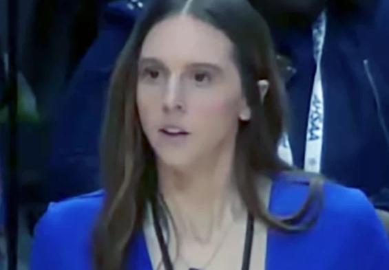 고교생 제자와 '부적절 관계' 미모의 여자 코치…32개 혐의에 美 경악