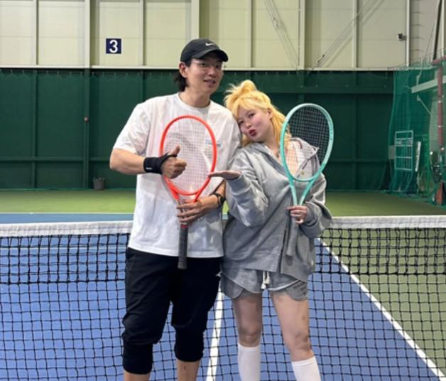 현아, 부쩍 살오른 근황 해명 "체중 조절 잘하고 있어…걱정말라"