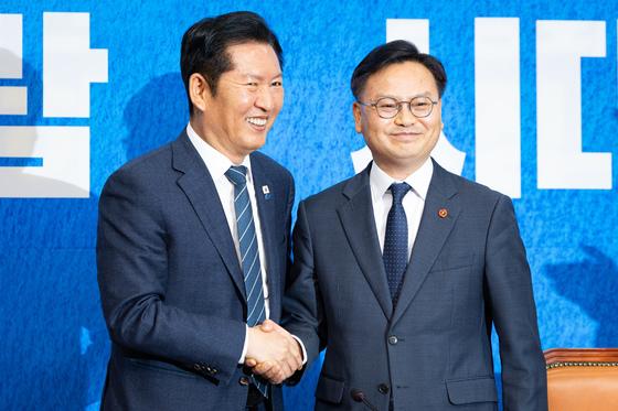 [6·3 지선] '전 해수부 차관' 민주당 김성범, 제주 서귀포 당선…국회 입성