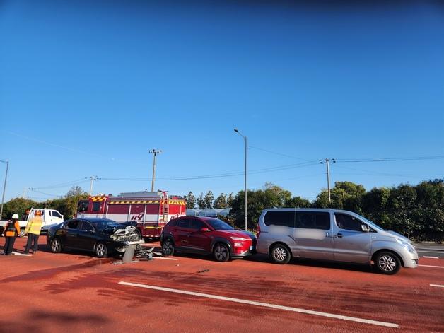 서귀포 남원읍서 차량 4대 연쇄 추돌…5명 경상