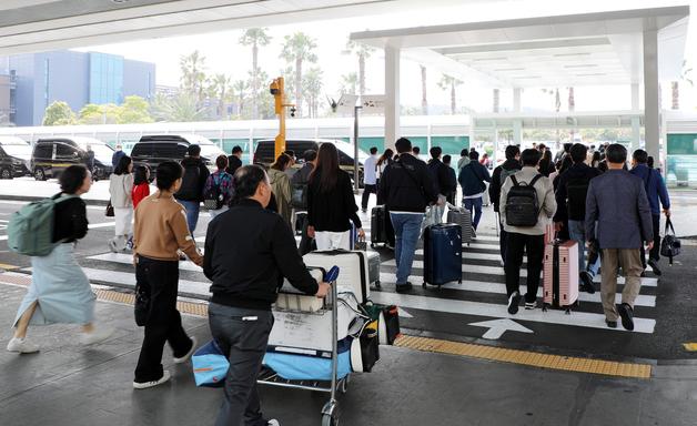 제주도, '유류할증료 위기' 관광시장에 31억 긴급투입