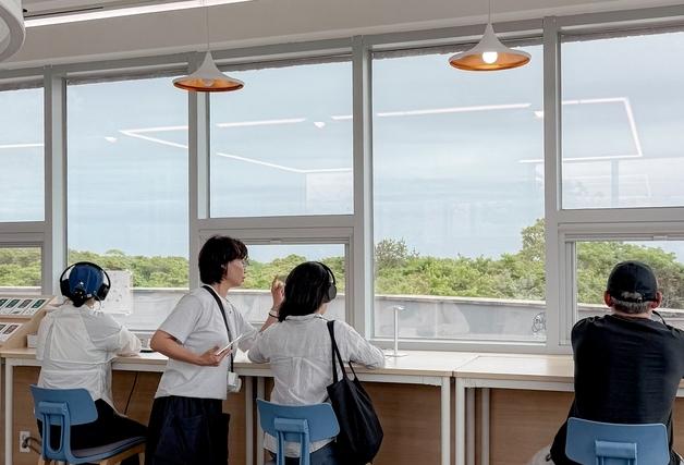 제주의 푸른 풍경과 소리를 담은 '사운드벙커 제주' 개관