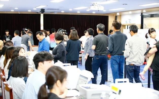 [사전투표] 제주 첫날 투표율 12.10%…직전 지선보다 1.26%p↑(종합)