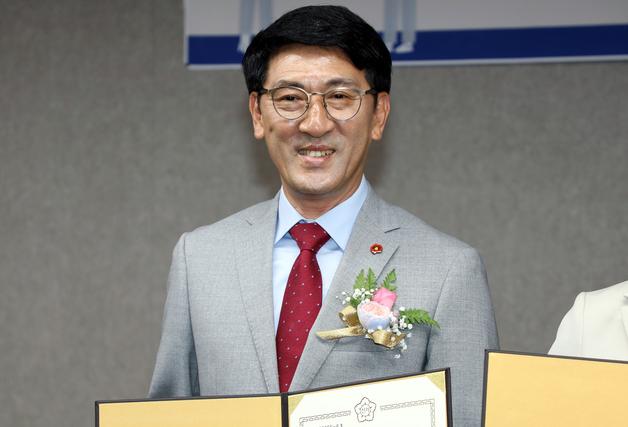 [화제의 당선인] '제주도의회 최다선' 4선 고지 오른 국힘 김황국