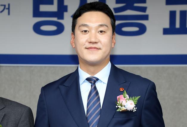[화제의 당선인] 아버지 발자취 따라…제주 최연소 민주 김기환