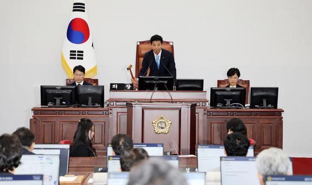 위성곤 제주지사 첫 추경·조직개편안 의회 통과…일부 수정(종합)