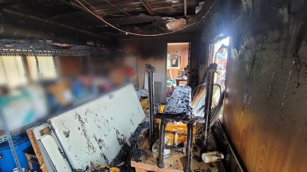 제주시 해안동 공장 컨테이너 화재…"용접 중 불똥 튀어"