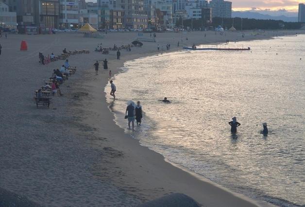 장마 중 충청·남부 열대야…제주·서귀포 14일째 '잠 못 이루는 밤'