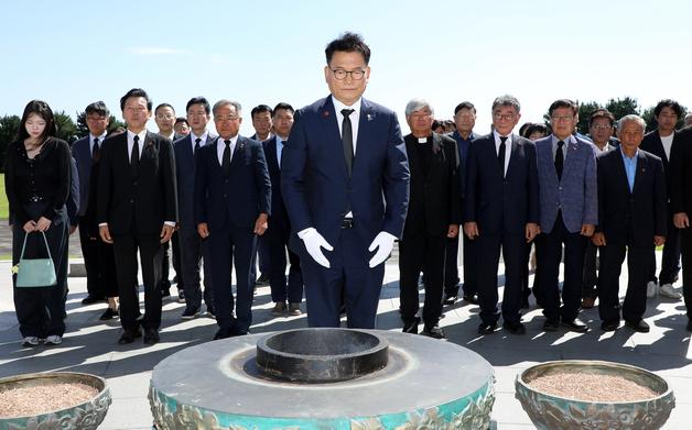 송영길 "제주~서울 KTX 해저터널 건설, 집단지성 모을 필요 있어"