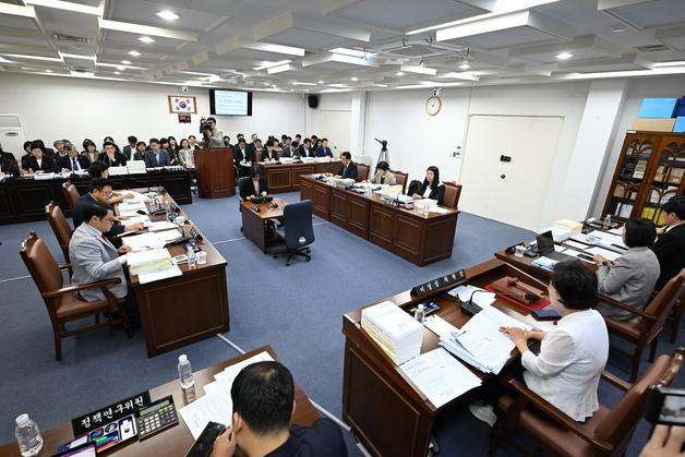 "근거미흡·재정부담·기습예고"…위성곤 제주지사 첫 조직개편 도마