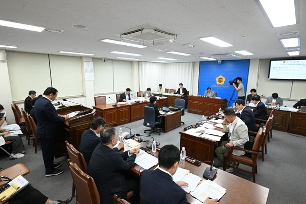 年 8억 들이는데 실적 바닥…우도 다회용기 세척사업 재검토 기로