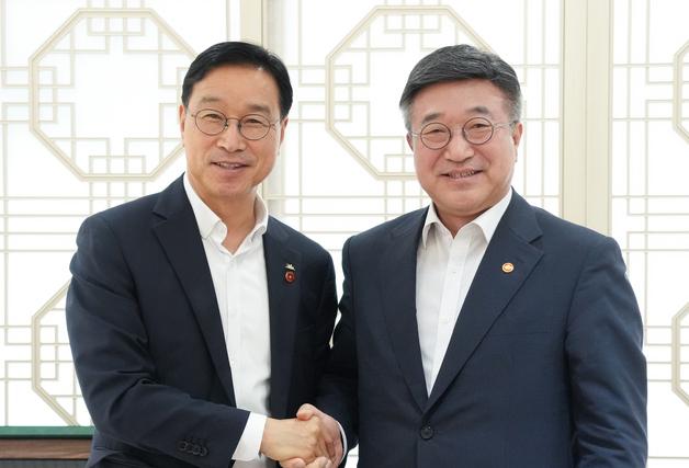 위성곤 지사, AI 도민비서·기본사회 추진에 정부 지원 요청