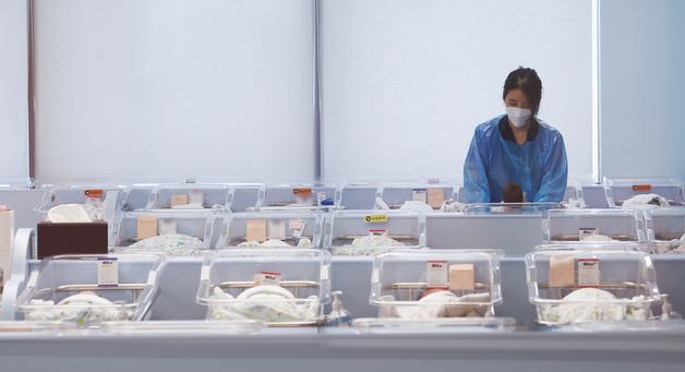 제주 '상급병원 1호' 핑크빛 꿈 꾸는데…산모는 헬기 타고 육지로