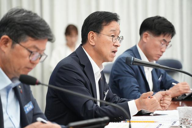 위성곤 "이용자 외면한 정책 쓸모없다"…수용자 중심 도정 강화