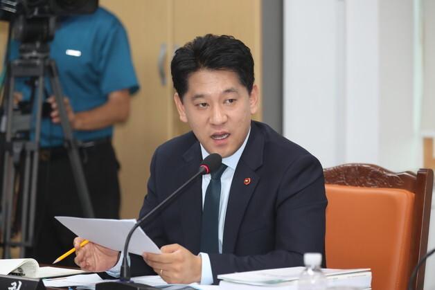 한권 제주도의원, 'AI 민주주의 실현 지원 조례' 제정 추진