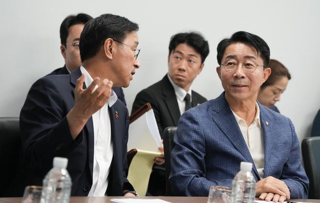 조정식 의장 "제주한림해상풍력, 모범 모델…신재생에너지 적극 지원"