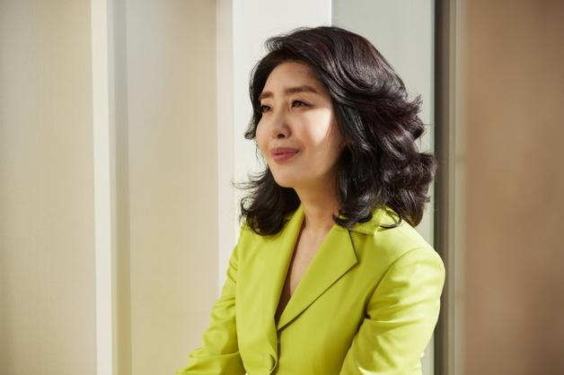 여에스더, 가사 도우미에 '강남 집' 사줬다…"남편보다 중요, 평생 모셔야"