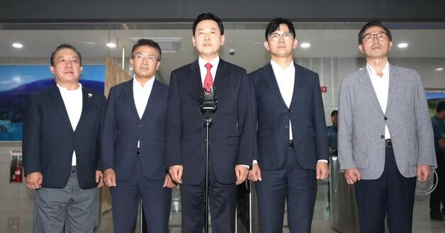 제주경찰청 찾은 장동혁 대표 "경찰, 국민 우려 수사에 반영하겠나" 비판(종합)