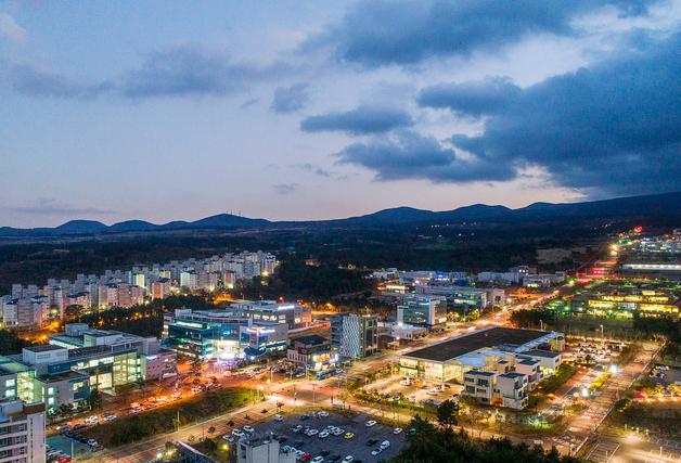 "제주 최대 수출품, 감귤 아닌 반도체"…JDC, 2첨단단지에 'AI 승부수'