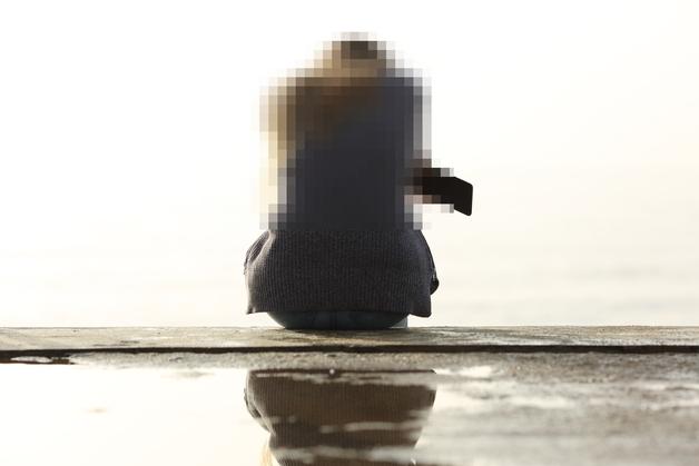 "내 결혼식서 오열한 남편 여사친…늦은 밤에도 연락" 아내 불쾌