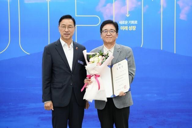 제주평생교육장학진흥원장에 김대영 전 제주일보 편집국장