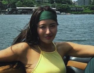 황보, 45세 맞아? 글래머 몸매에 탄탄 복근까지…요트 위 여유 [N샷]