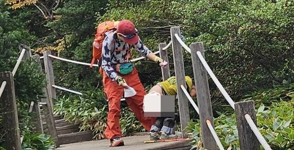 중국인 '대변 테러' 벌써 4번째…이번엔 '한라산 용변 소년' 등장