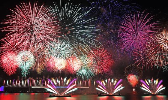 20돌 맞은 부산불꽃축제 '화려한 축포'
