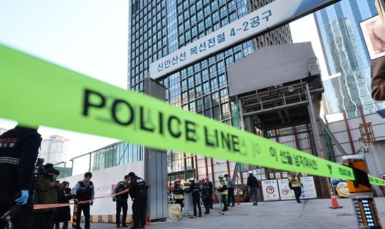 통제되는 신안산선 공사현장 사고 현장