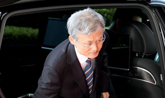 조희대 대법원장 출근길